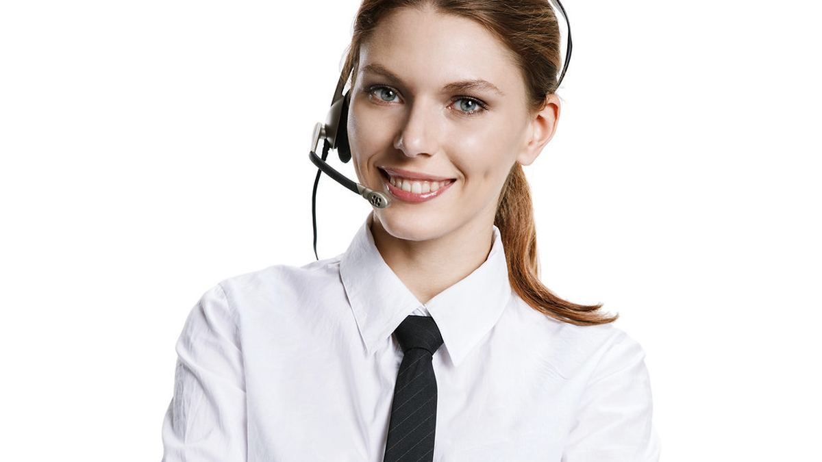 Support agent with a headset